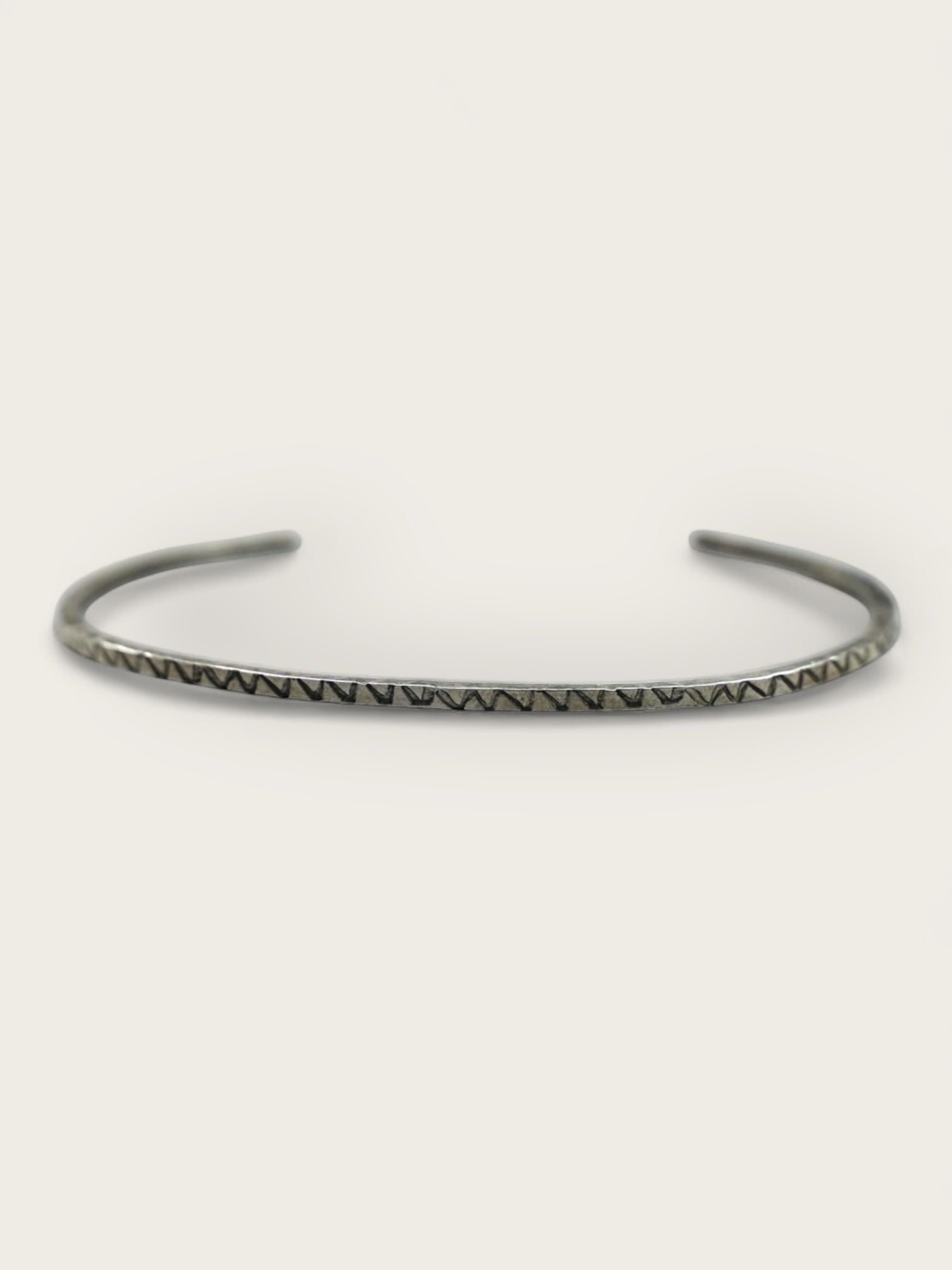 Navajo Ben Tahe Silver Bangle No.14 ナバホ族 ベンタヒ シルバーバングル スクエア